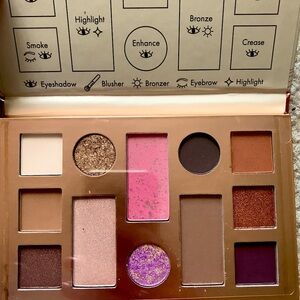 Eyeshadow palette + free sample